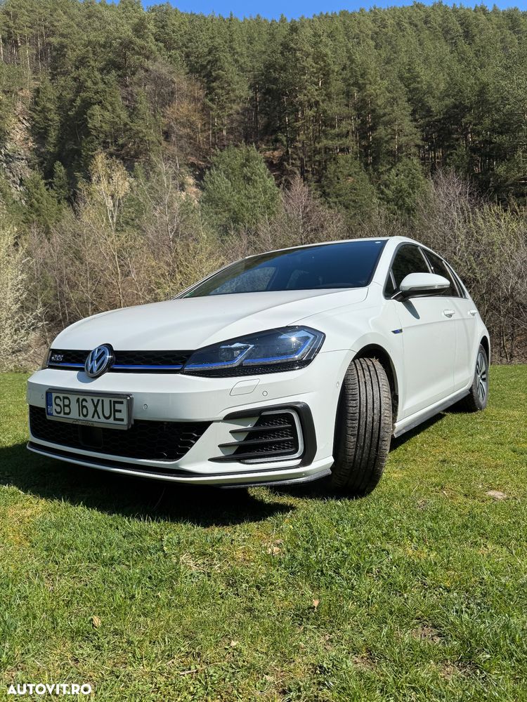 Volkswagen Golf 1.4 GTE Plug-In-Hybrid DSG - 4