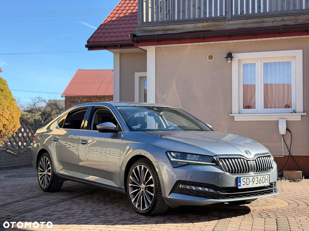 Skoda Superb 2.0 TDI SCR 4x4 Sportline DSG - 2