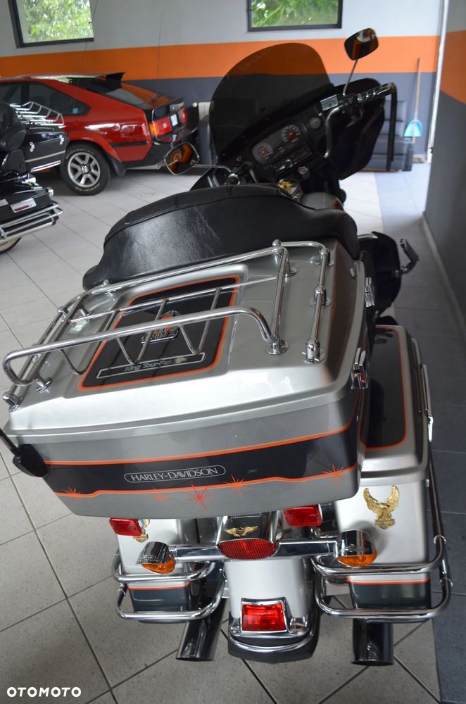 Harley-Davidson FLHT Electra Glide Standard - 21