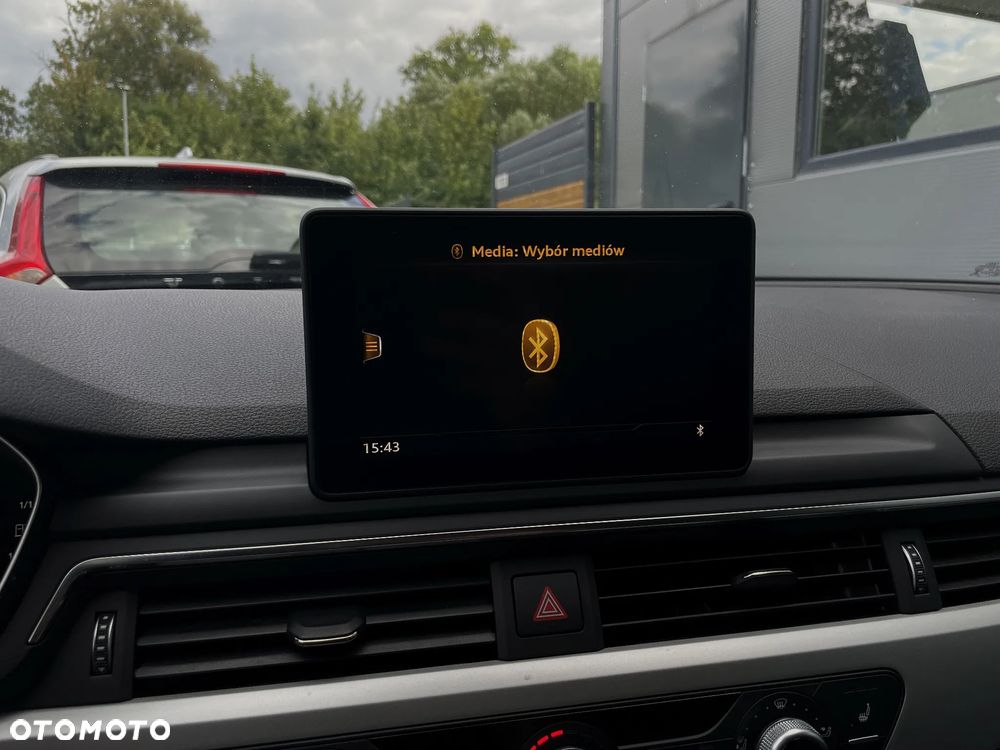 Audi A4 Avant 2.0 TFSI ultra Sport - 28