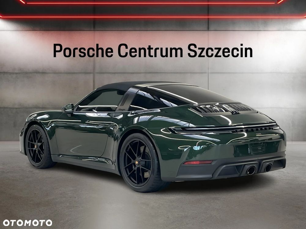 Porsche 911 Carrera T-Hybrid 4 GTS - 3