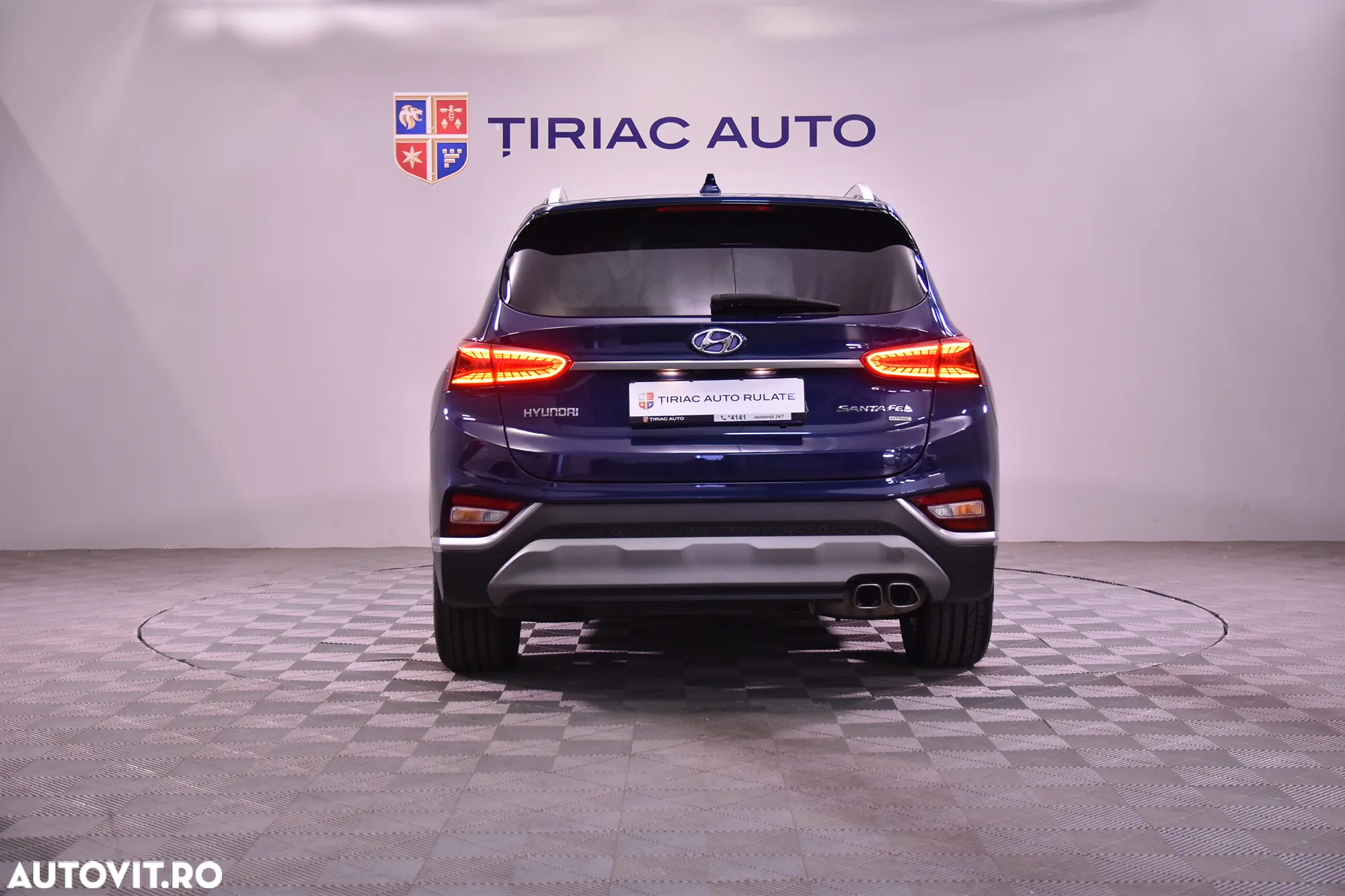 Hyundai Santa Fe - 4