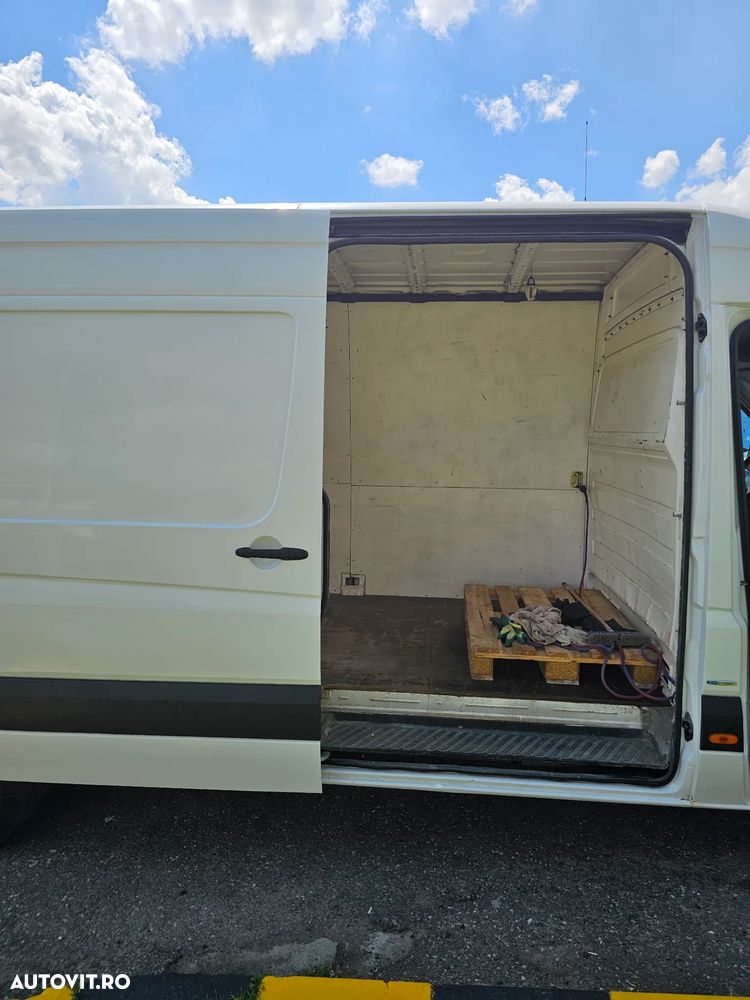 Mercedes-Benz Sprinter - 10
