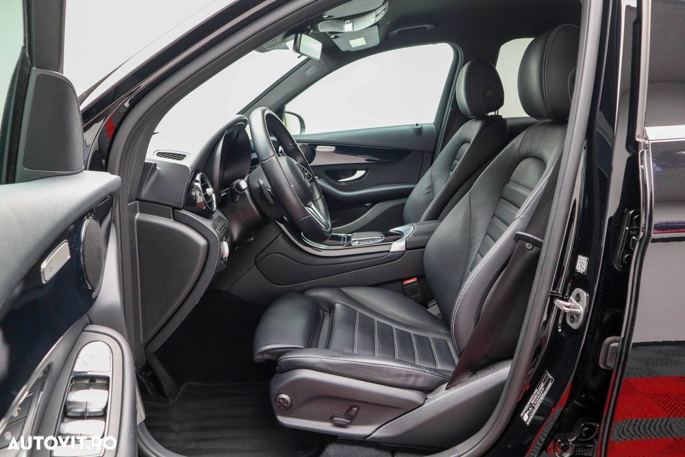 Mercedes-Benz GLC - 21