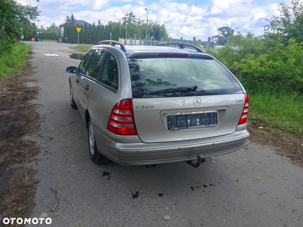 Mercedes-Benz Klasa C 200 T CDI Classic - 8