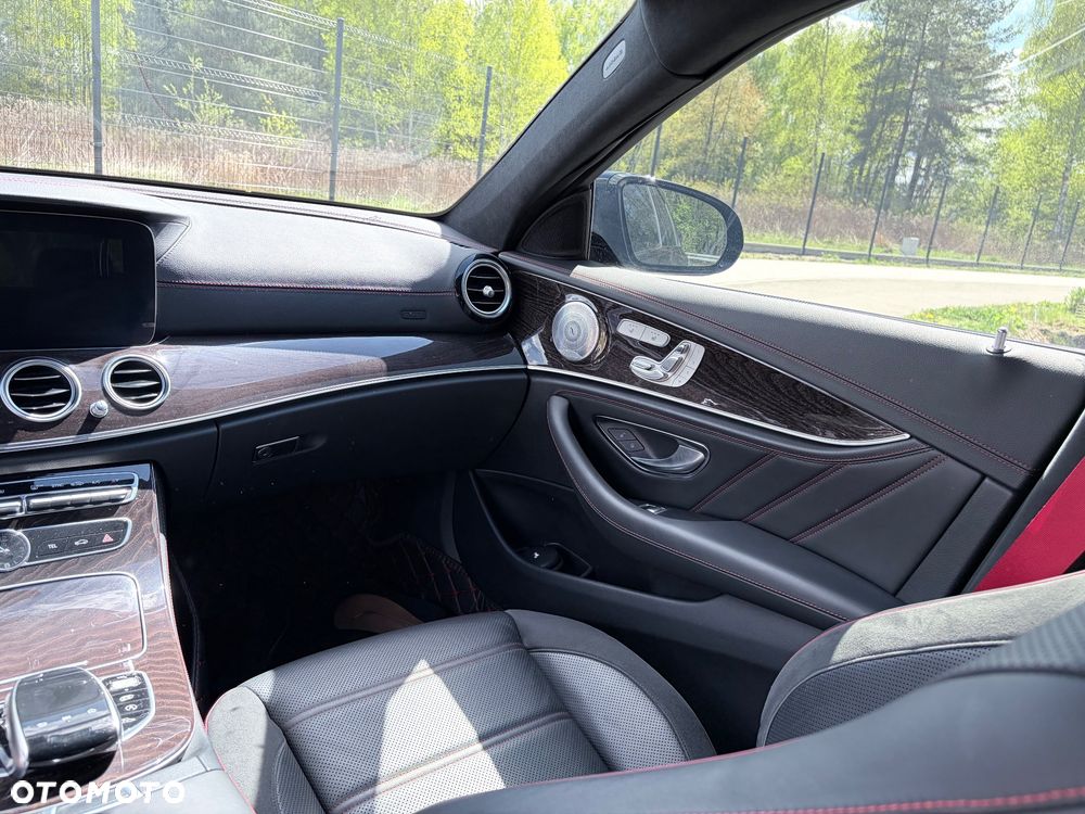 Mercedes-Benz Klasa E AMG 53 4Matic AMG Speedshift 9G-TCT - 12