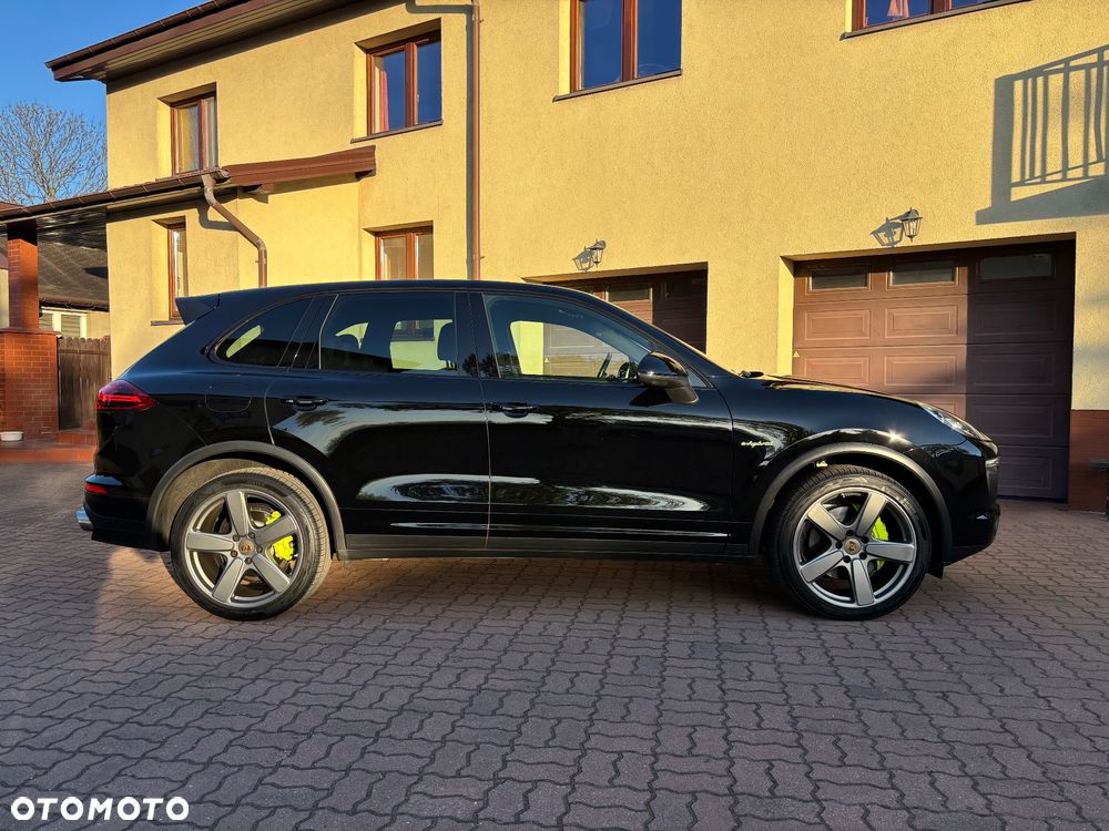 Porsche Cayenne ver-s-hybrid - 20