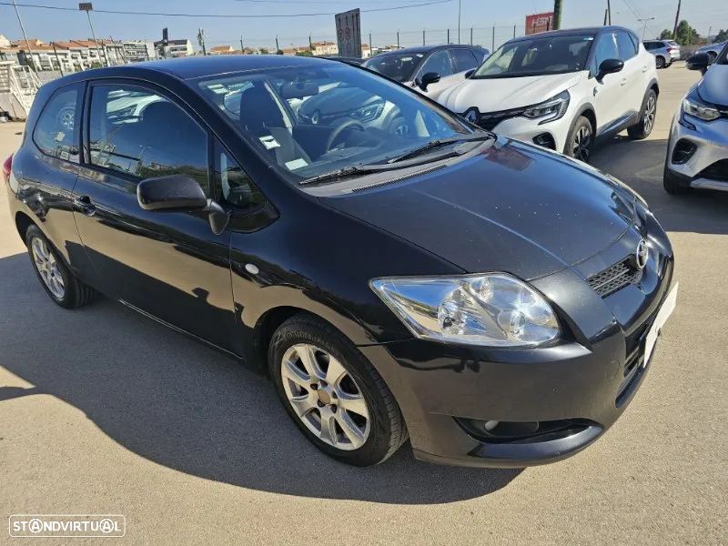 Toyota Auris 1.4 D4d - 4