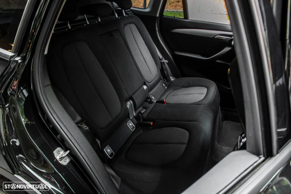 BMW X1 25 e xDrive - 29
