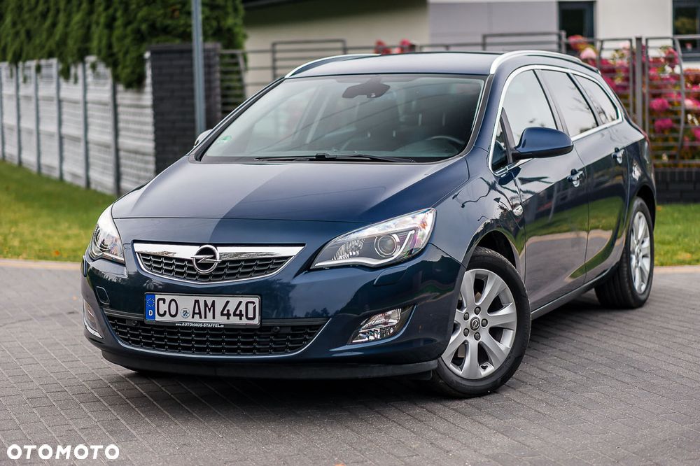 Opel Astra 1.6 T Cosmo - 36