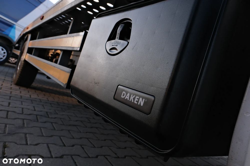 Mercedes-Benz SPRINTER - 4