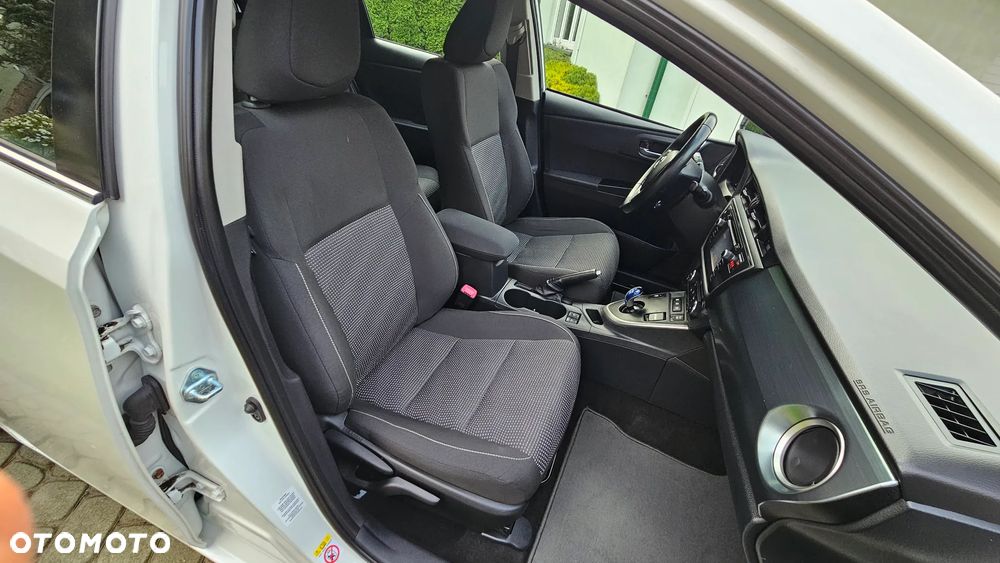 Toyota Auris - 33