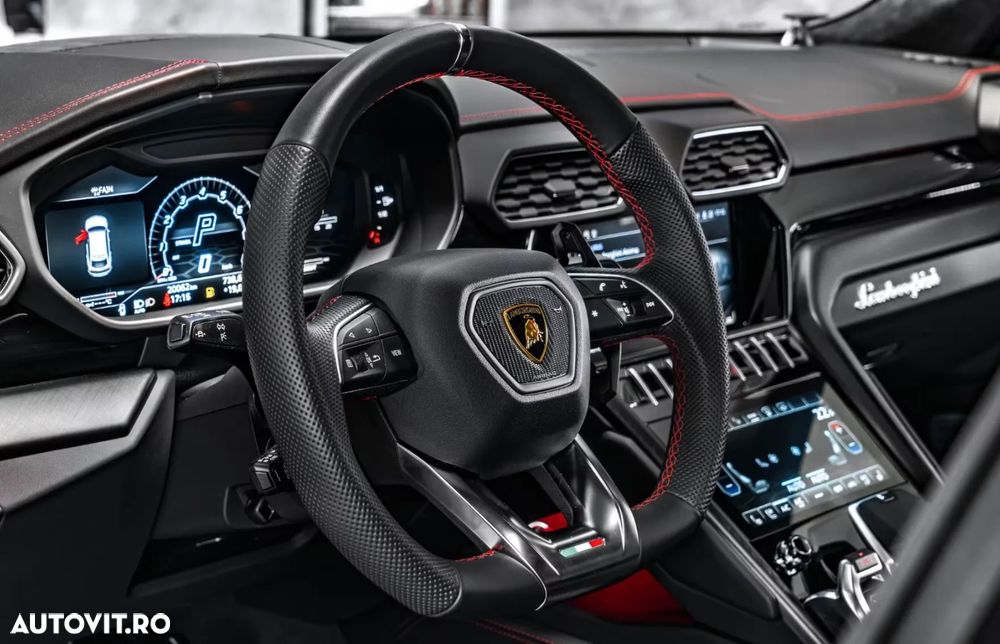 Lamborghini URUS Standard - 13