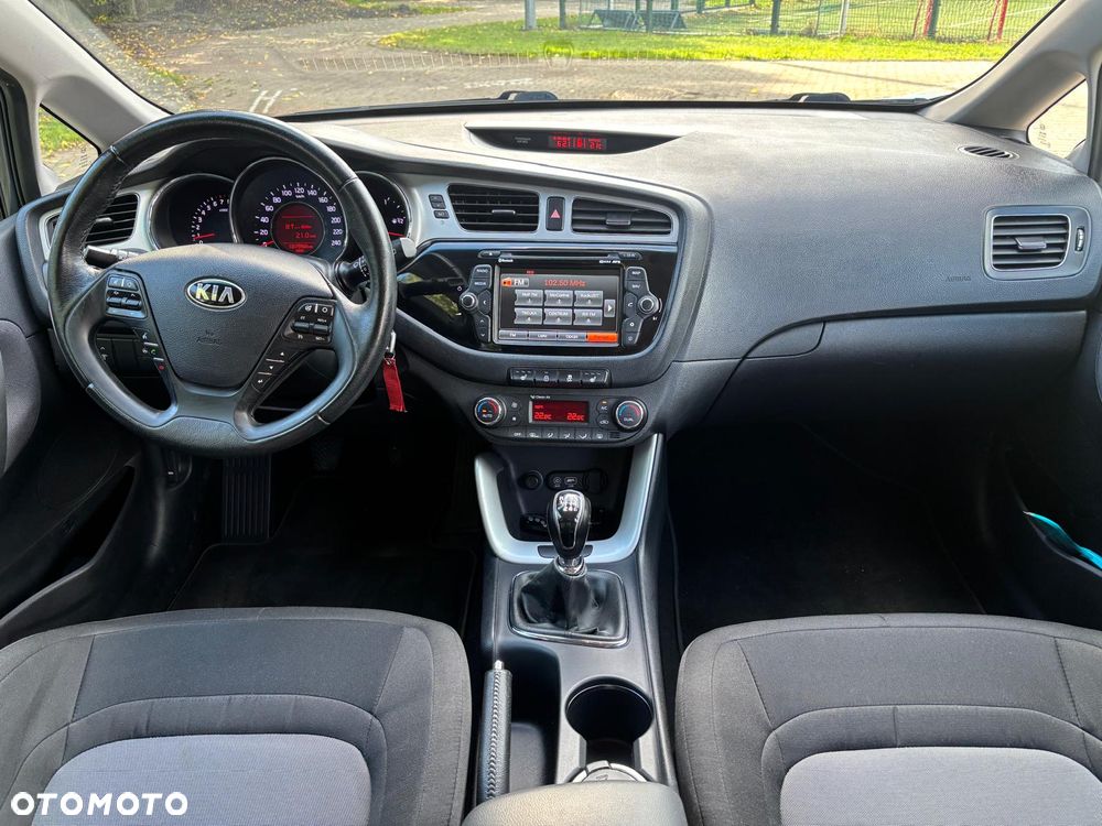 Kia Ceed 1.6 GDI L - 9