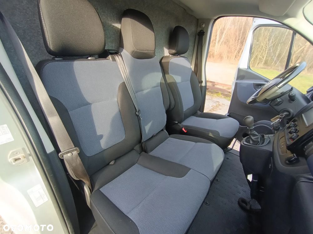 Opel Vivaro LONG L2H1 1.6 diesel 125kM 2018 rok SUPER STAN, ORGINALNY NISKI PRZEBIEG, NIE WYMAGA WKŁADU FINANSOWEGO!!! - 5