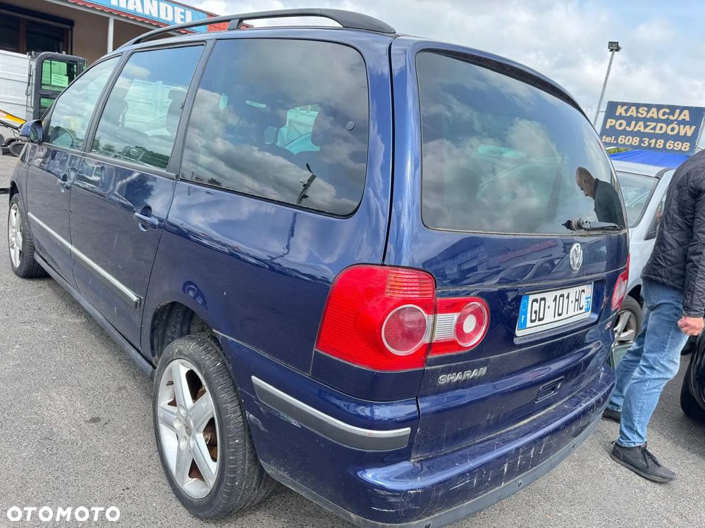 Volkswagen Sharan 2003 poj. 1.9 TDI kod silnika ASZ kod skrzyni FUKS kod lakieru ED5Q - 12