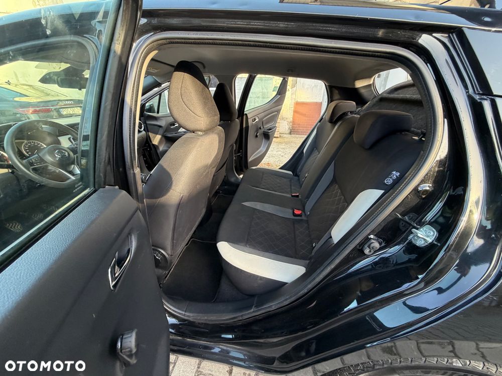 Nissan Micra 1.0 Visia Plus - 11