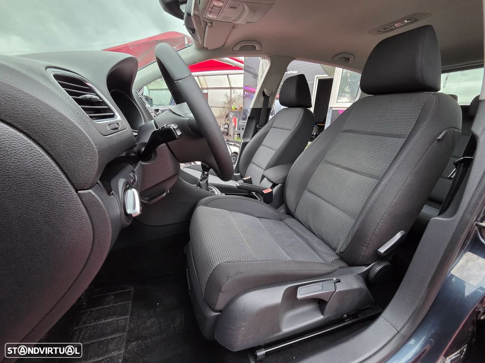 VW Golf 2.0 TDi Confortline - 20
