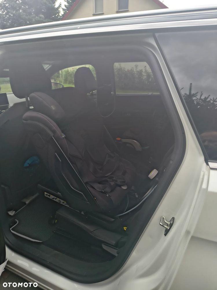 Peugeot 5008 1.6 PureTech GT S&S EAT8 - 11