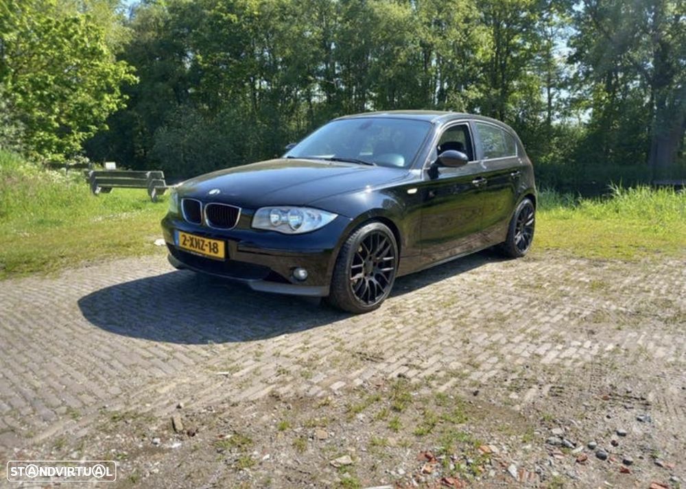 BMW 118 i - 2