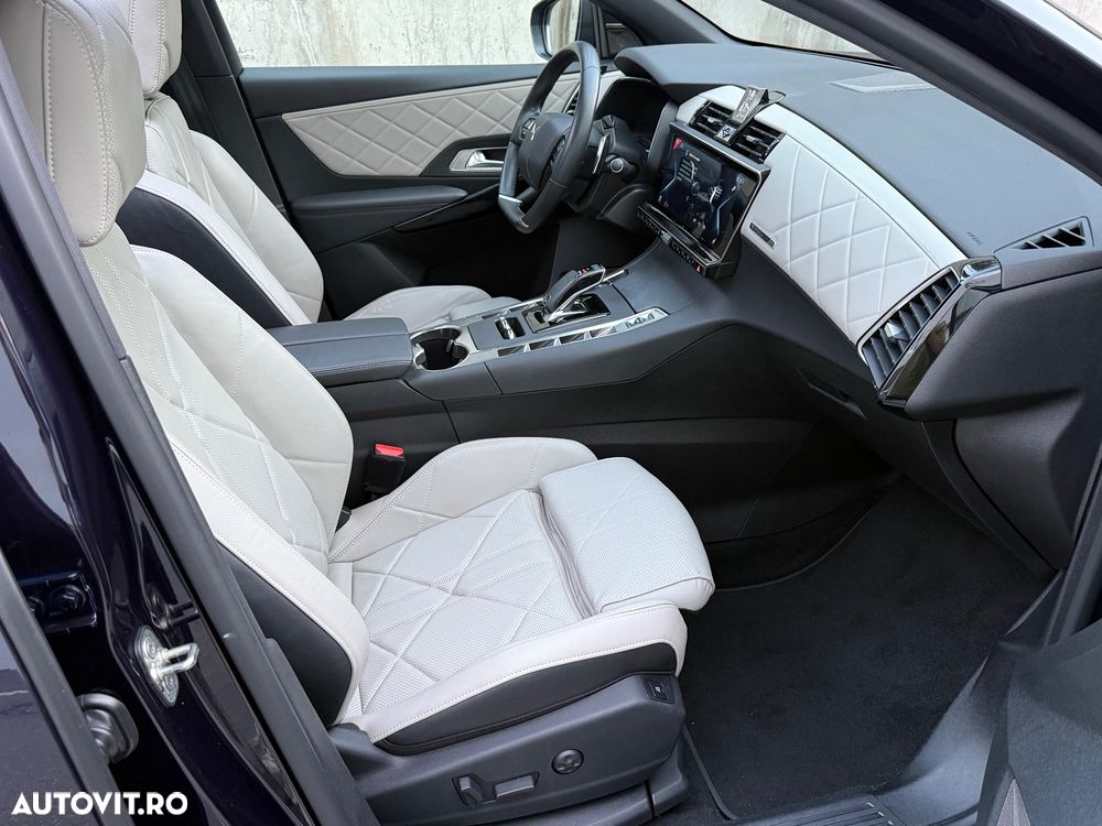 DS Automobiles DS 7 Crossback 4x4 300 RIVOLI - 27