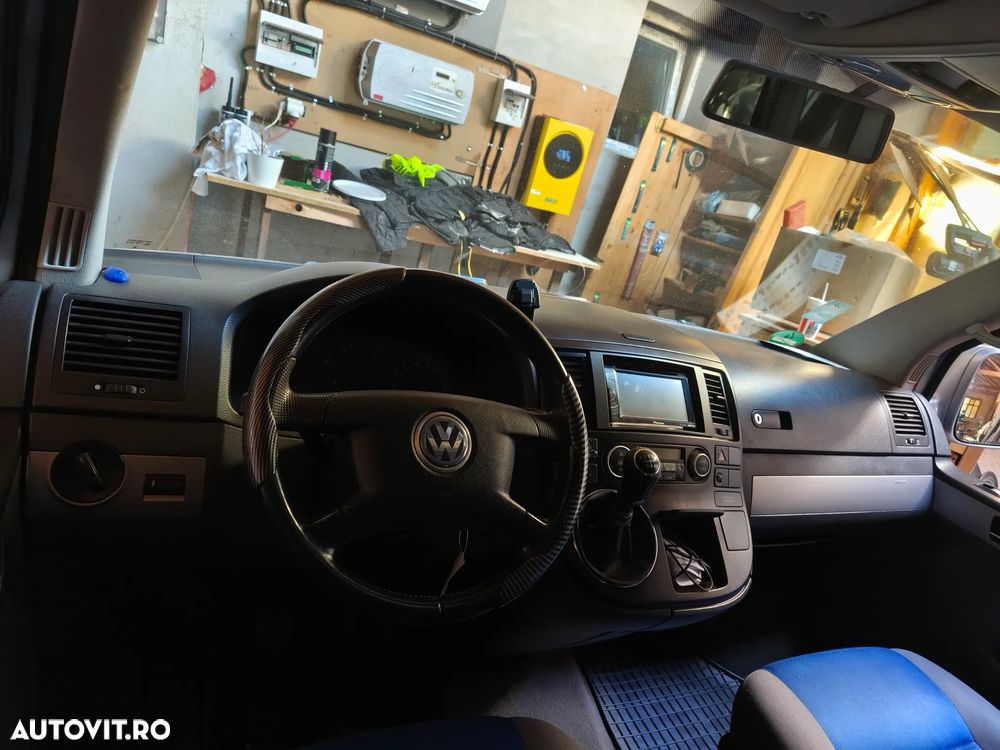 Volkswagen Multivan - 5