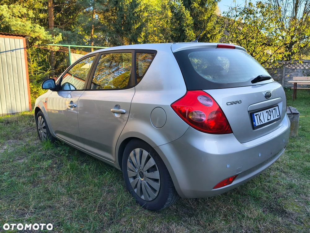 Kia Ceed - 2