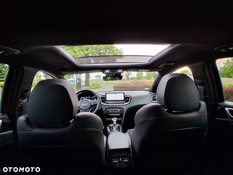 Kia ProCeed 1.6 T-GDI GT DCT - 22