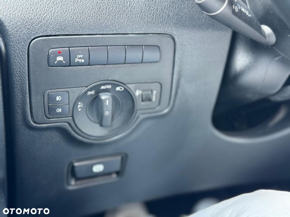 Mercedes-Benz Vito - 28