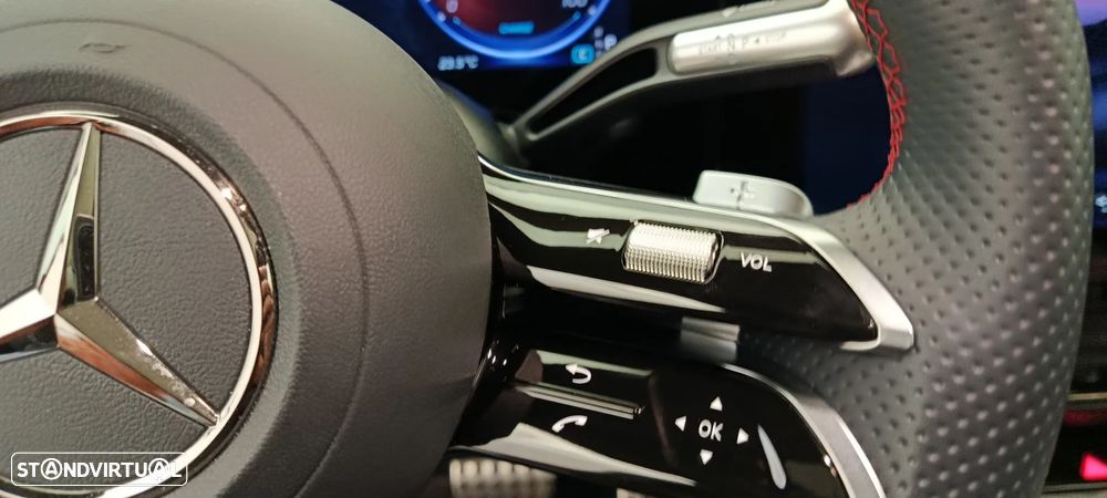 Mercedes-Benz GLB 250+ EQ - 23