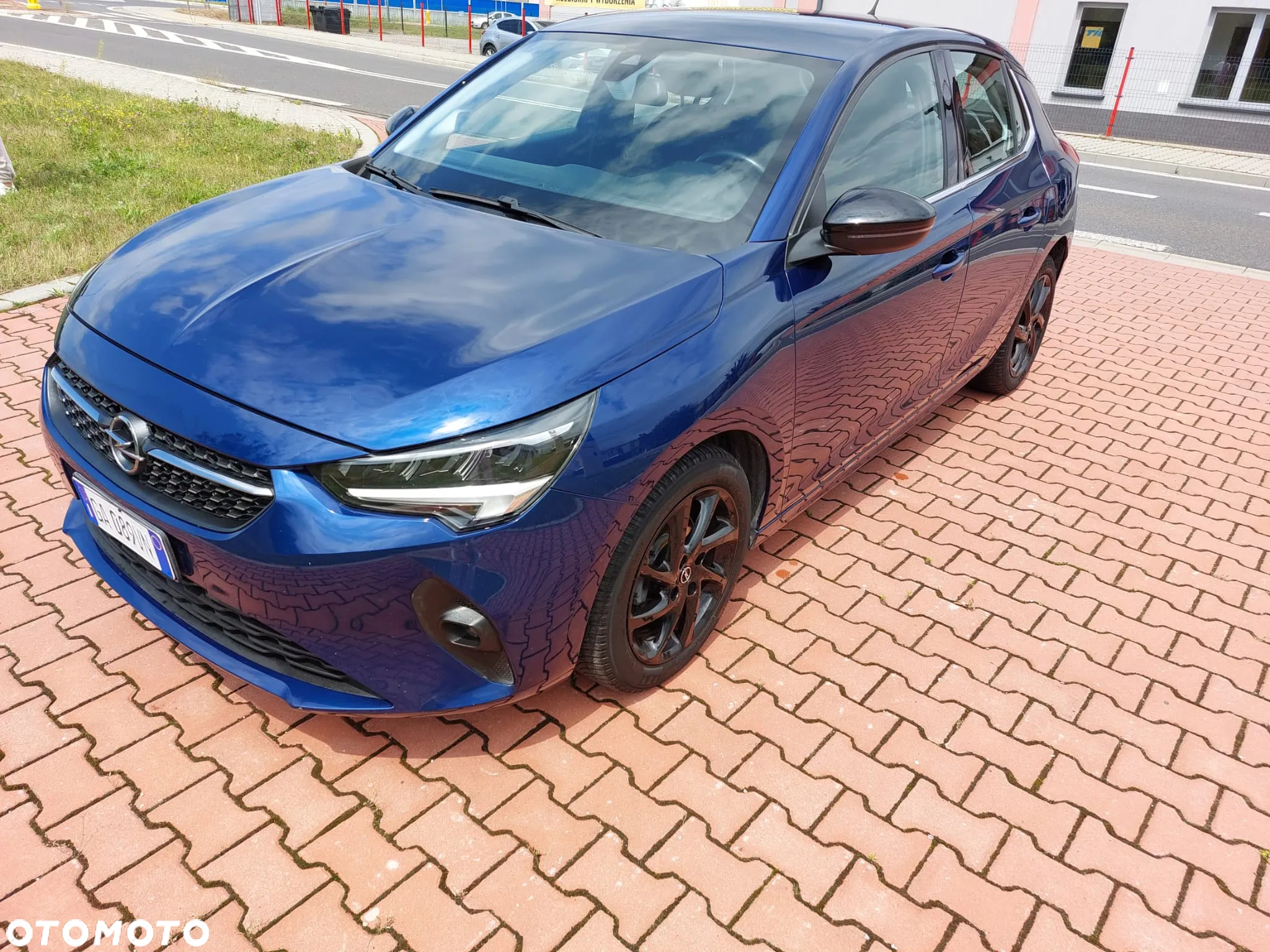 Opel Corsa 1.2 Elegance S&S - 4