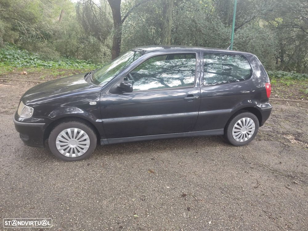 VW Polo 1.4 Confortline - 2