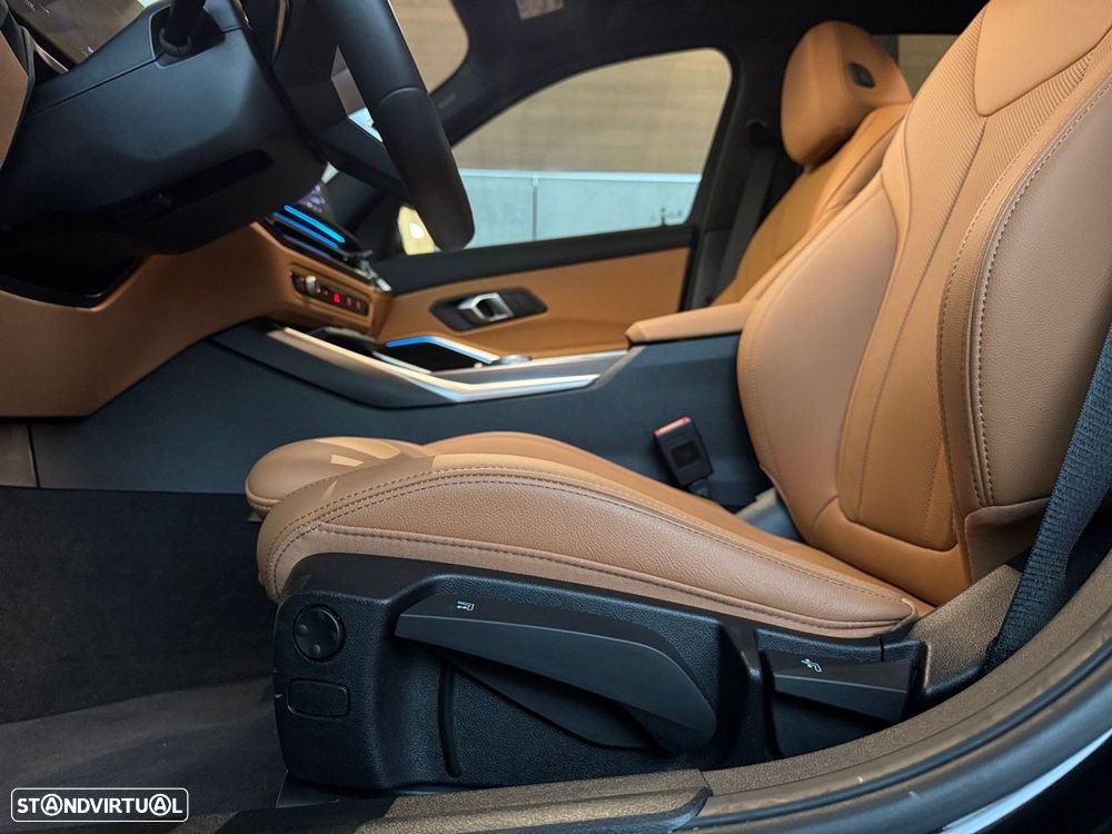 BMW 318 d Pack Desportivo M Auto - 13