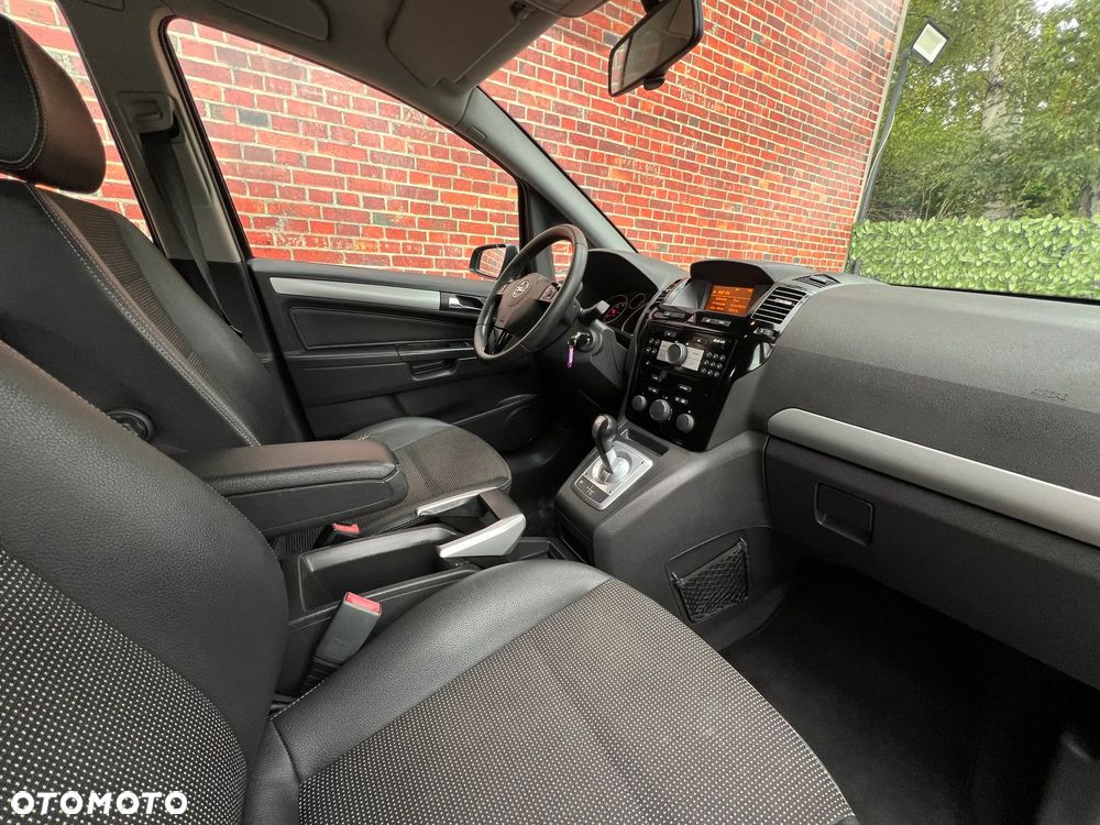 Opel Zafira - 8