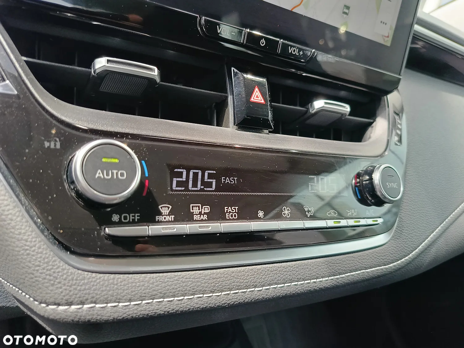 Toyota Corolla 1.8 Hybrid Comfort - 13