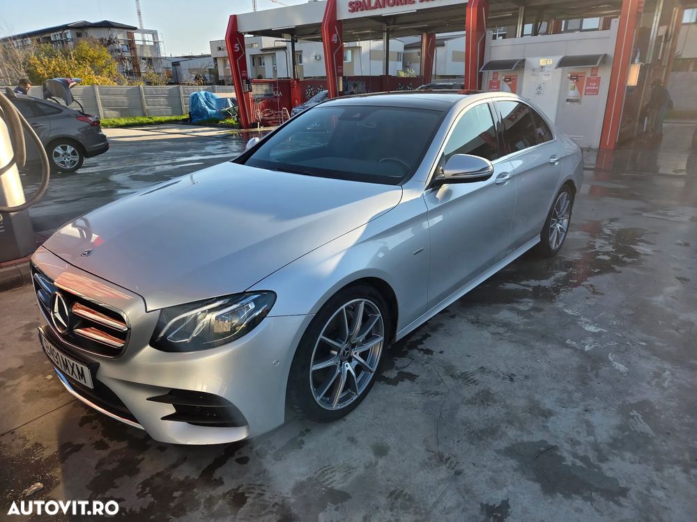 Mercedes-Benz E 220 d Aut. - 1