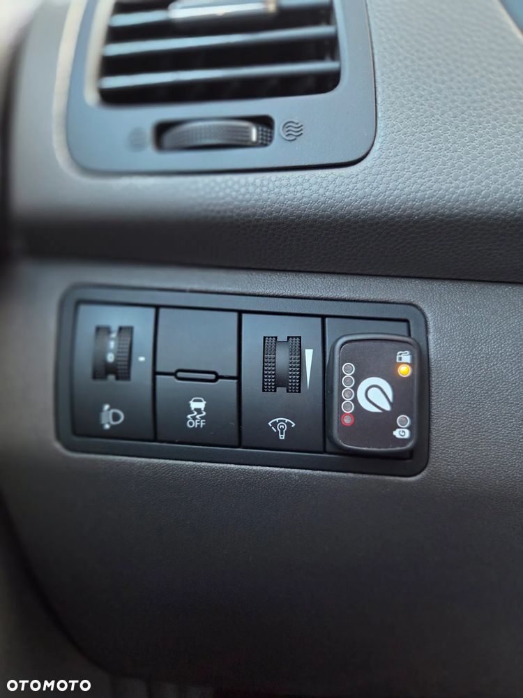 Kia Venga - 14
