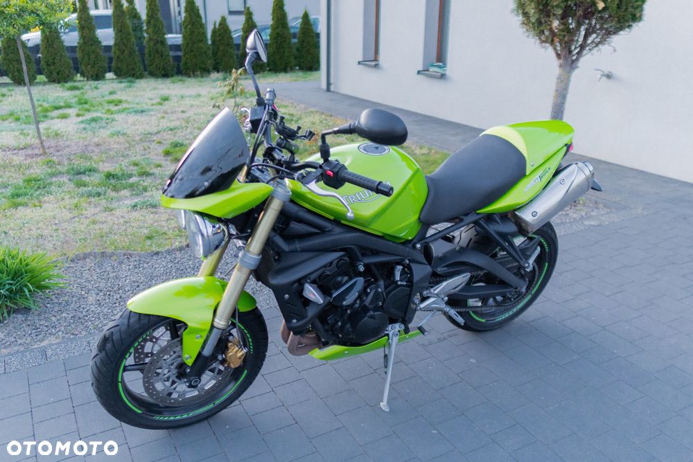 Triumph Street Triple - 7