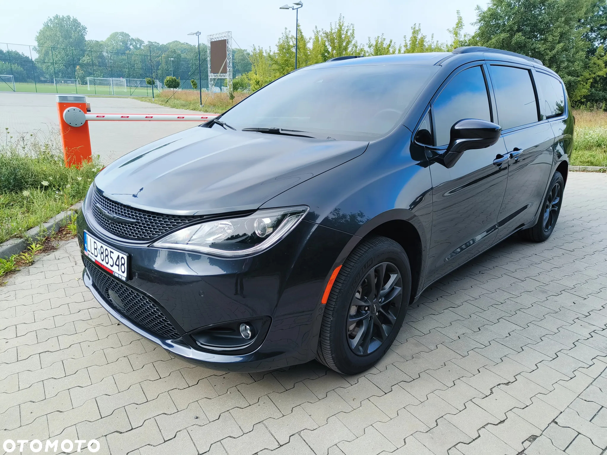 Chrysler Pacifica - 19