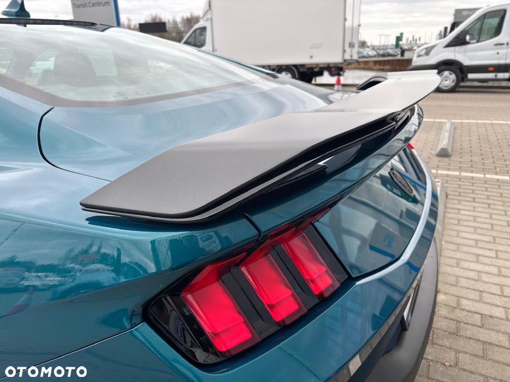 Ford Mustang - 37
