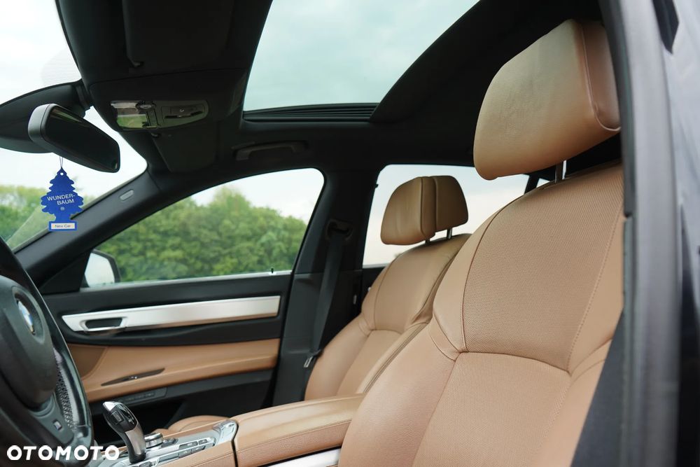 BMW Seria 7 740d xDrive - 11