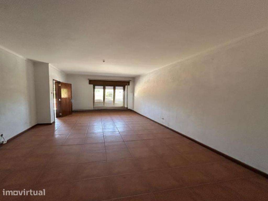 Venda Moradia Geminada - Grande imagem: 2/4