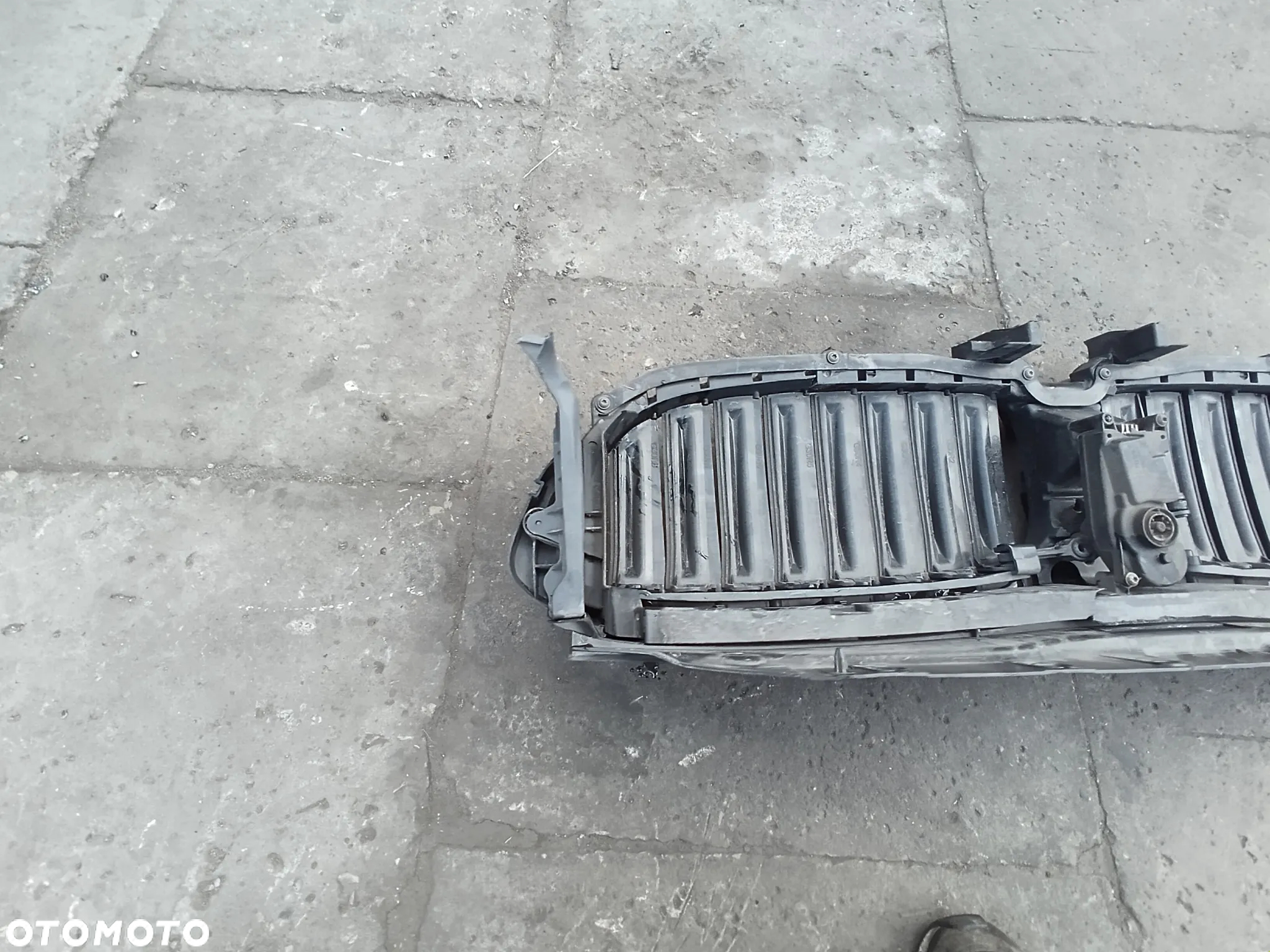 bmw 5 g30 g31atrapa grill zaluzja wlot powietrza 7497279 - 8