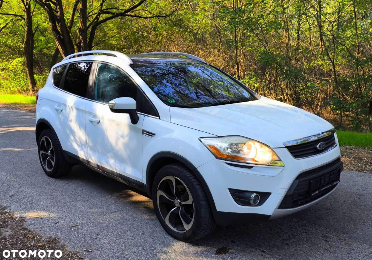 Ford Kuga - 12