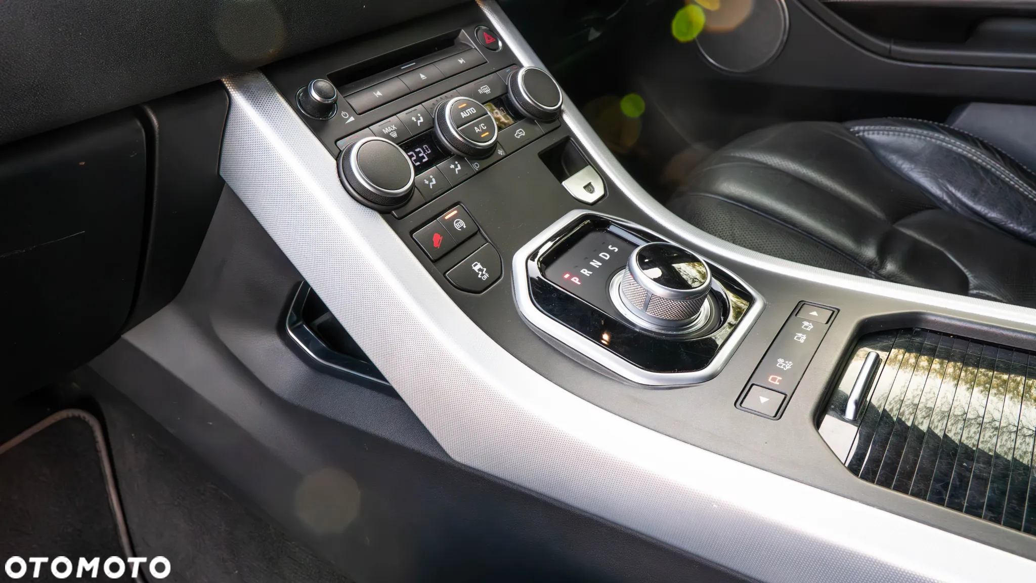 Land Rover Range Rover - 24