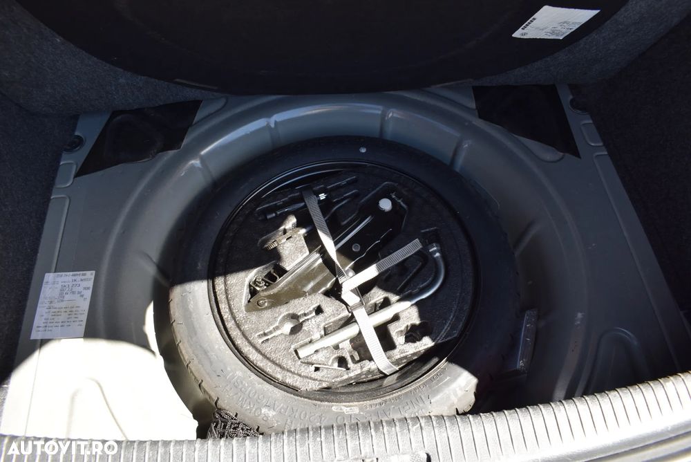 Volkswagen Golf 2.0 TDI DPF DSG MATCH - 22