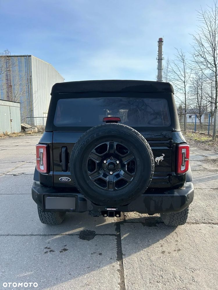 Ford Bronco - 6