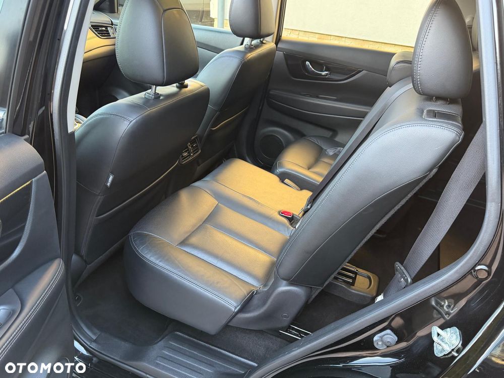 Nissan X-Trail 2.0 dCi Tekna 4WD Xtronic - 31