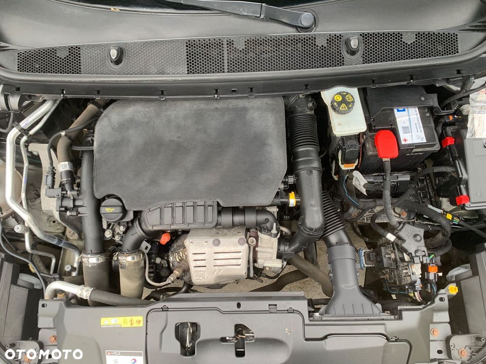 Peugeot 308 - 25