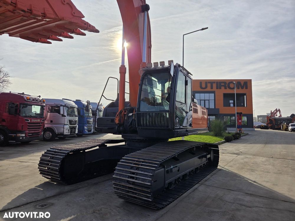 Hitachi ZX350, 2018, 8.061h, cupa noua, Masa operationala 35,6t, Inst hidr pe picon pe brate, inst hidr rotire, gresare automata, senile 90% ok, 3 pompe hidr HITACHI, produs in JAPONIA, Isuzu 282CP, Ad sapare 7,5m, ridica 22t, STARE F BUNA-PROMOTIE 89.900EUR - 37